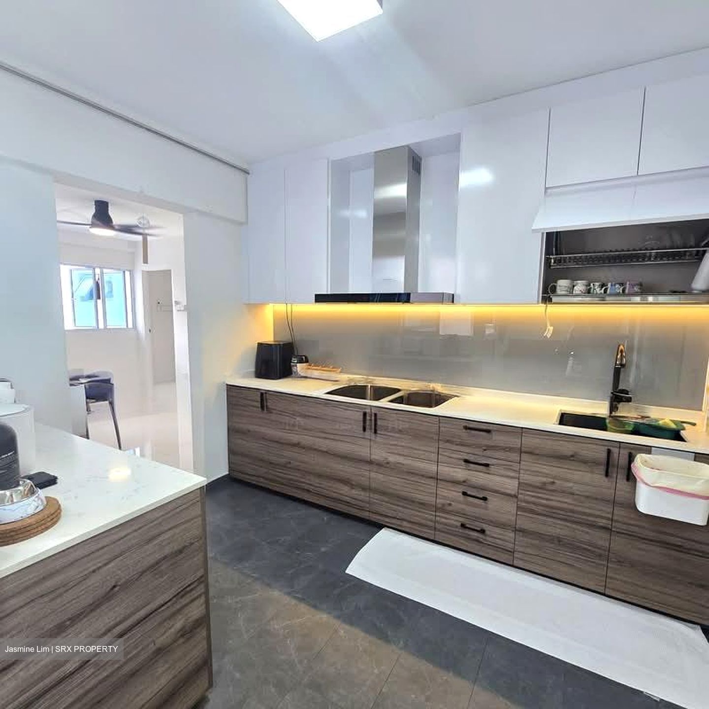 Blk 643 Yishun Street 61 (Yishun), HDB Executive #538401031